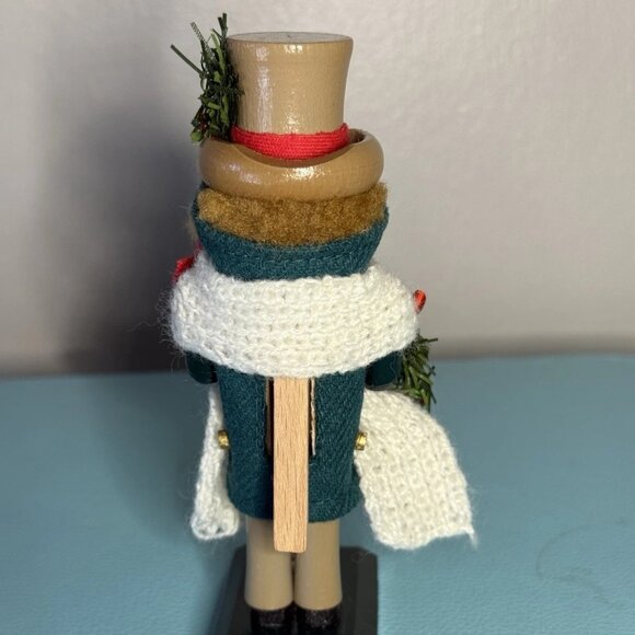 Sold - Picture 3 of 6